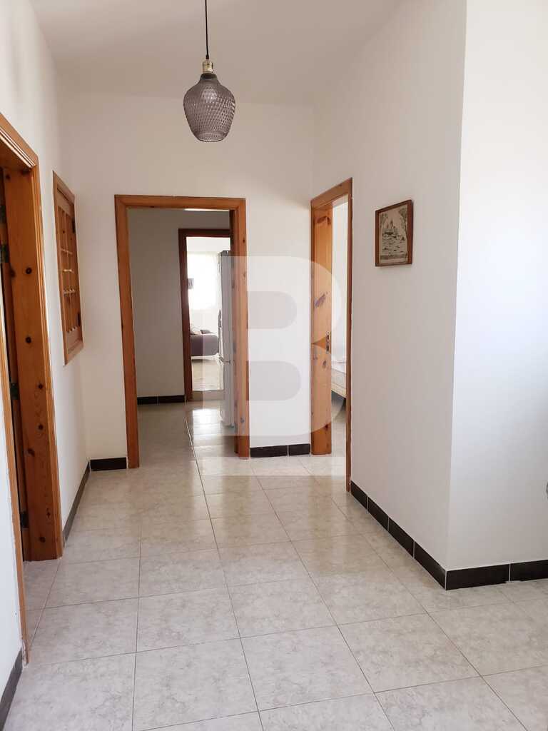 P_701364_Corridor.JPG