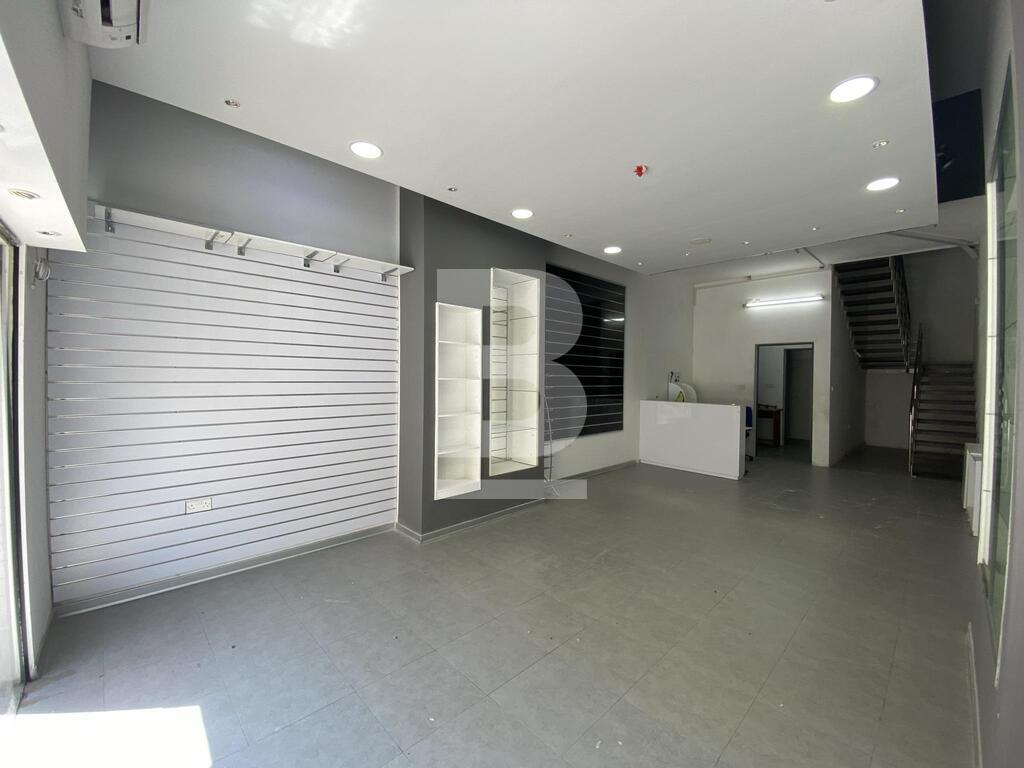 P_701495_Mosta_Shop_01.JPG