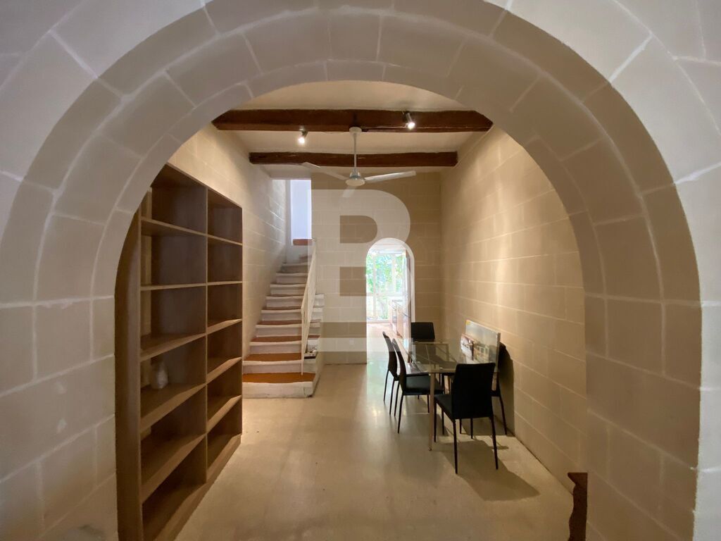 3 bed Houses of Character for rent - Image 1