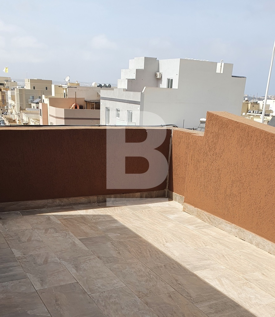 2 bed Penthouse for rent - Image 1