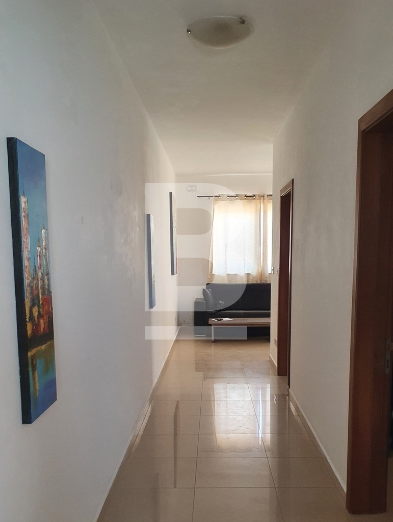 P_701684_Corridor.jpg