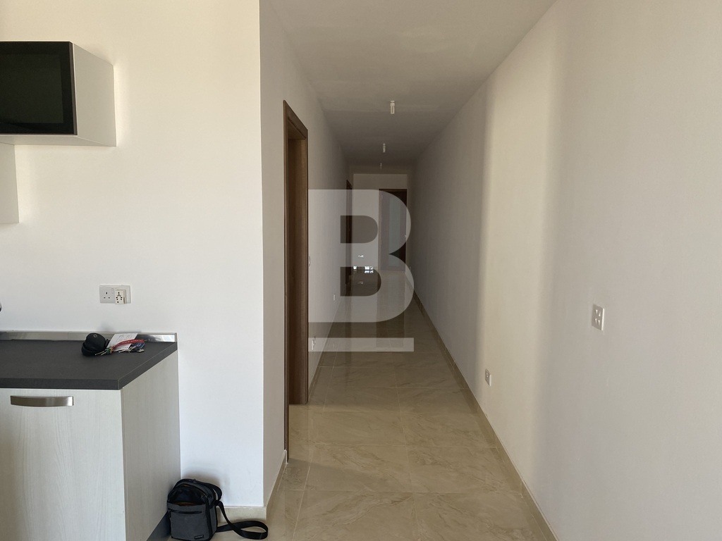 P_701828_CORRIDOR.jpg