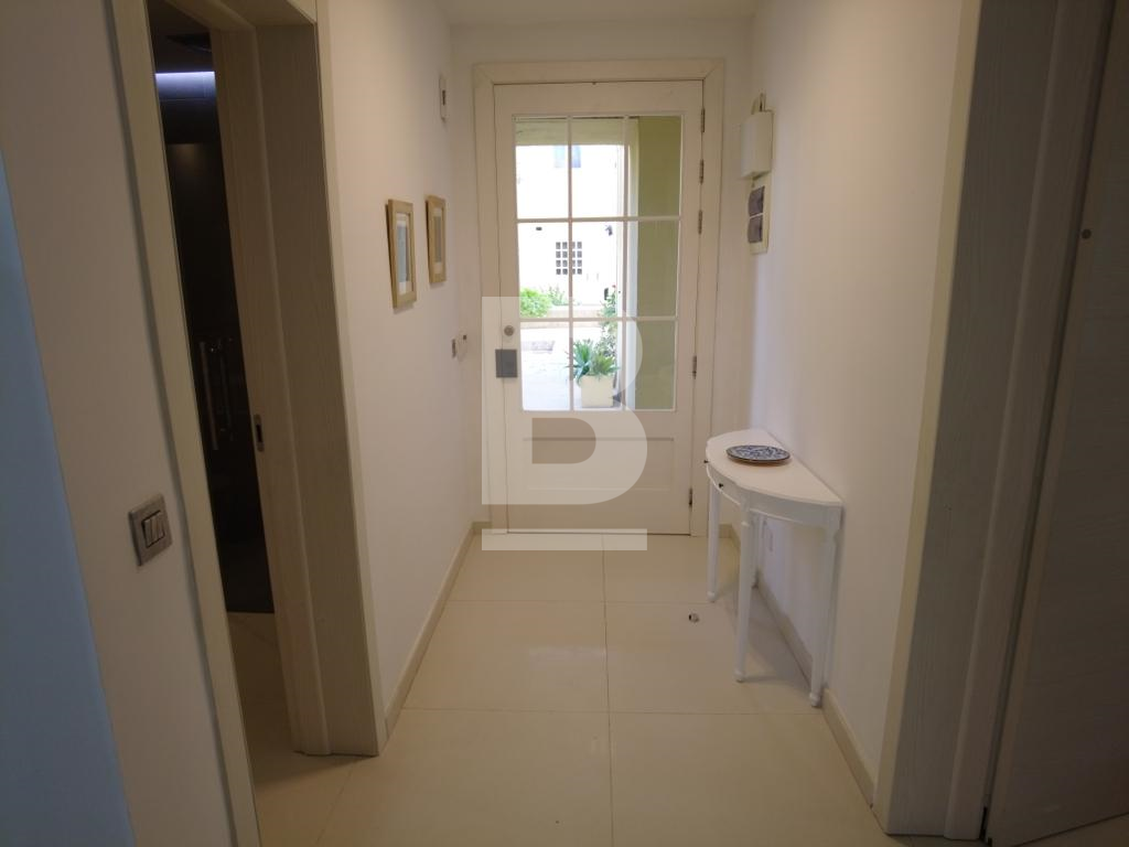 P_701848_CORRIDOR.jpg