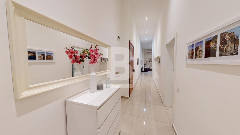 P_702019_CORRIDOR.jpg