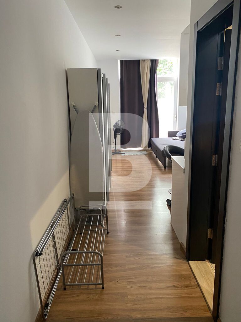 P_702058_CORRIDOR.JPG