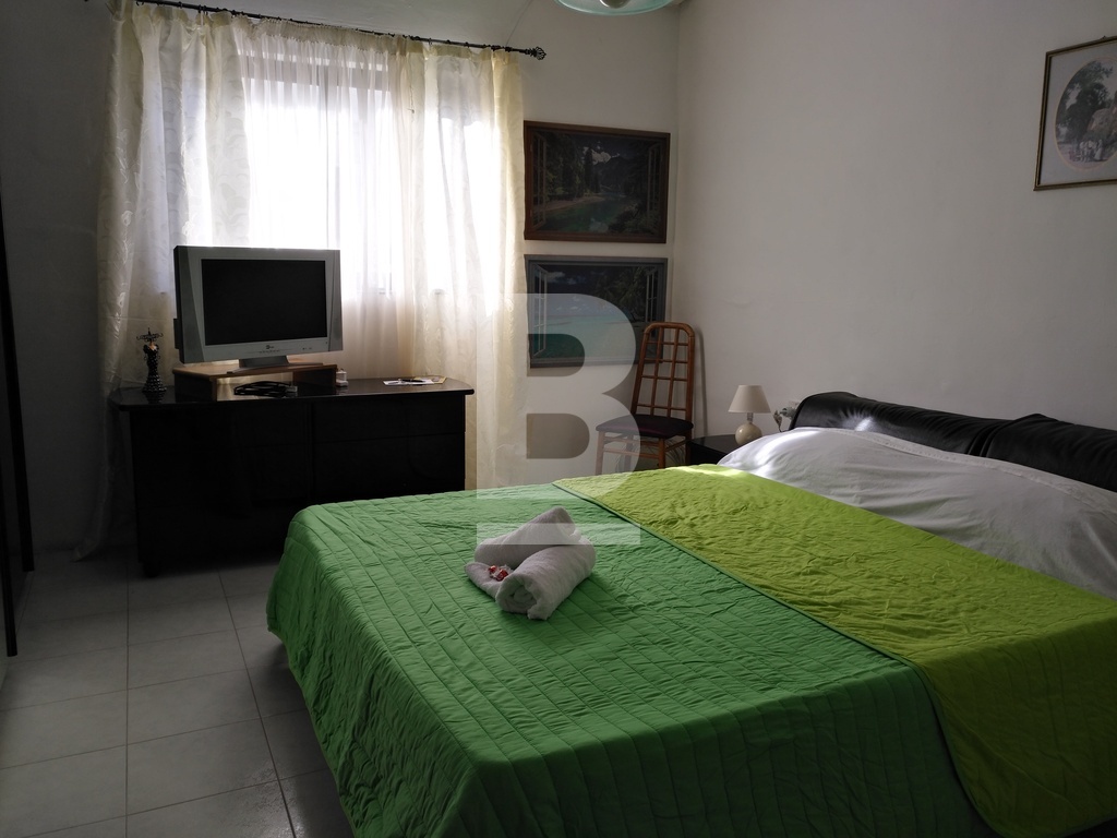 P_800465_1st_storey_Main_Bedroom