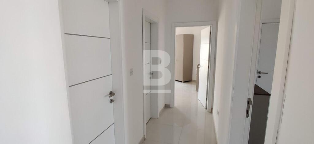 P_800850_corridor_1.jpg