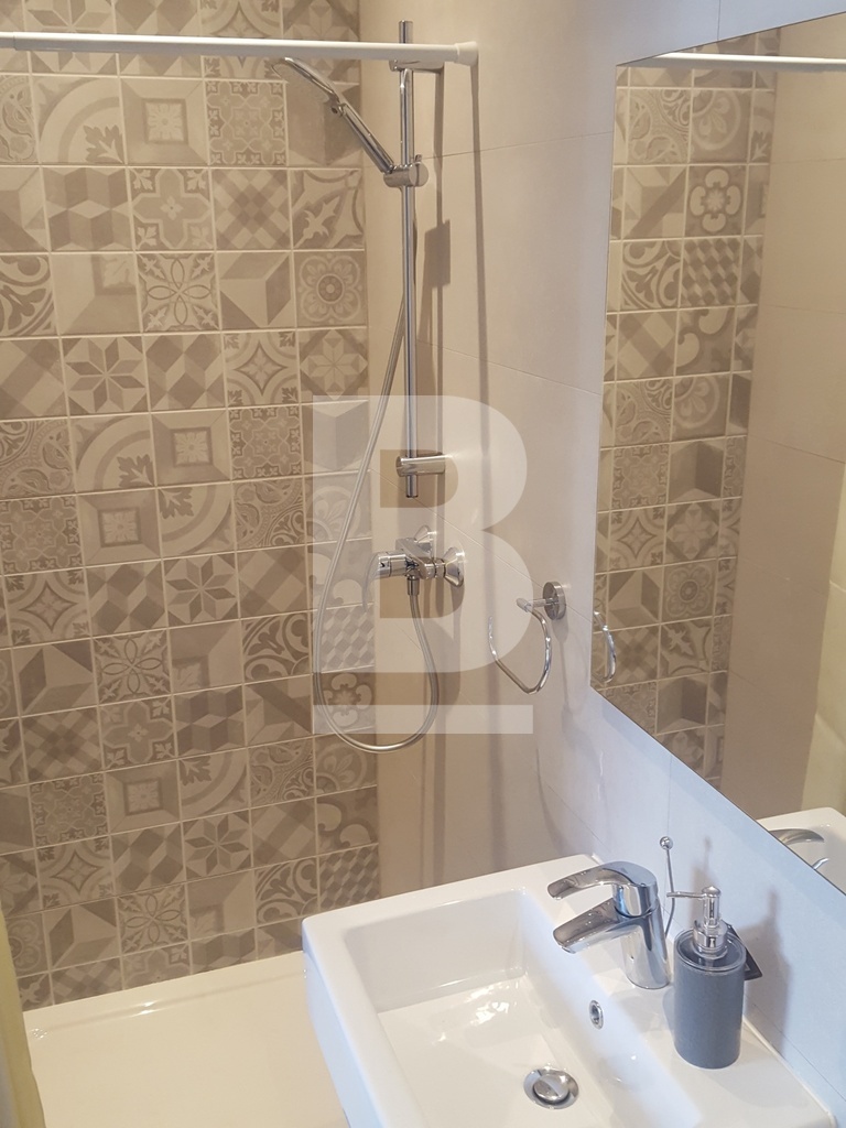 P_801055_20200904_165603_resized