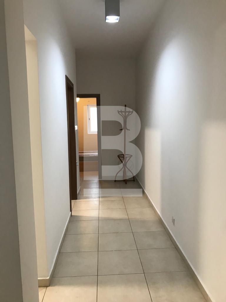 P_801328_corridor.jpg