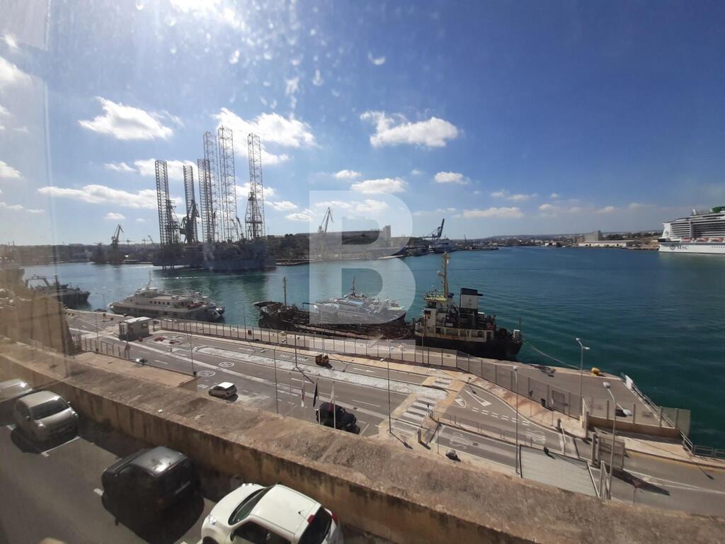 3 bed Apartment for Sale - Image 1