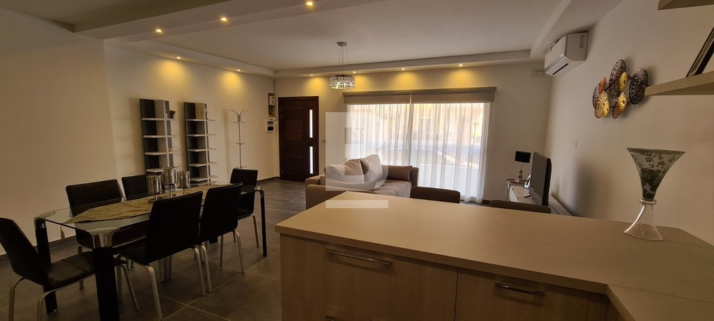 3 bed Maisonette for rent