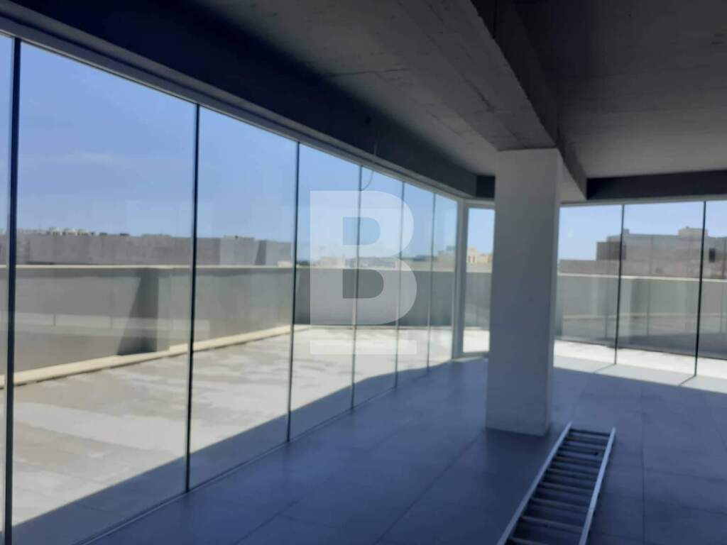 Office for rent - Image 1