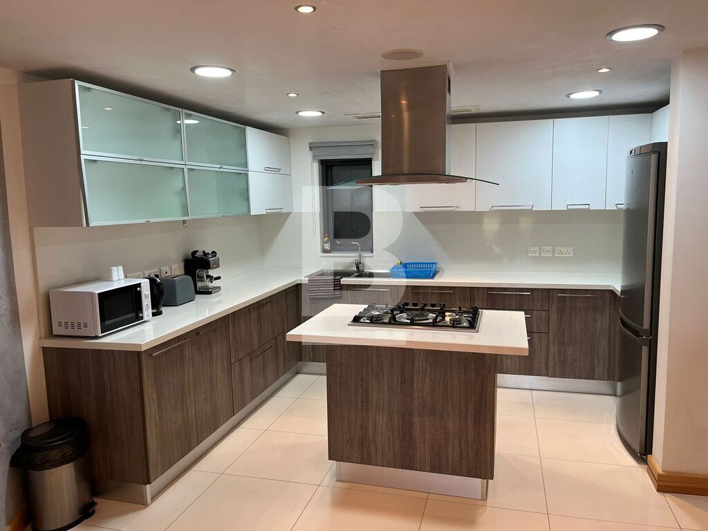 3 bed Apartment for rent - Image 1