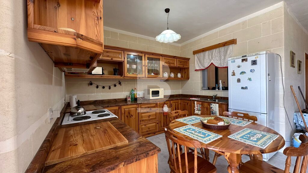 3 bed Apartment for rent