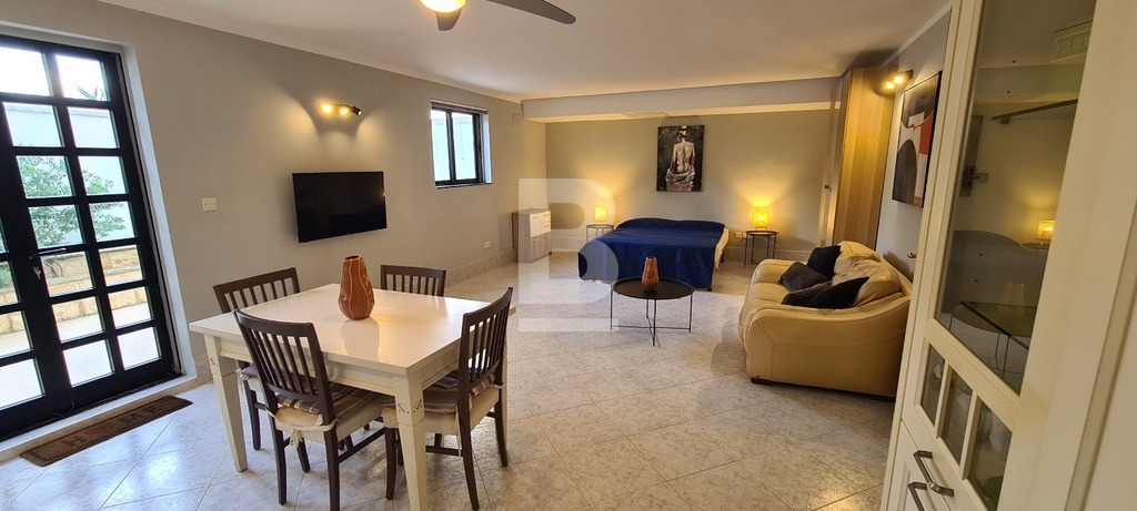 1 bed Apartment for rent - Image 1