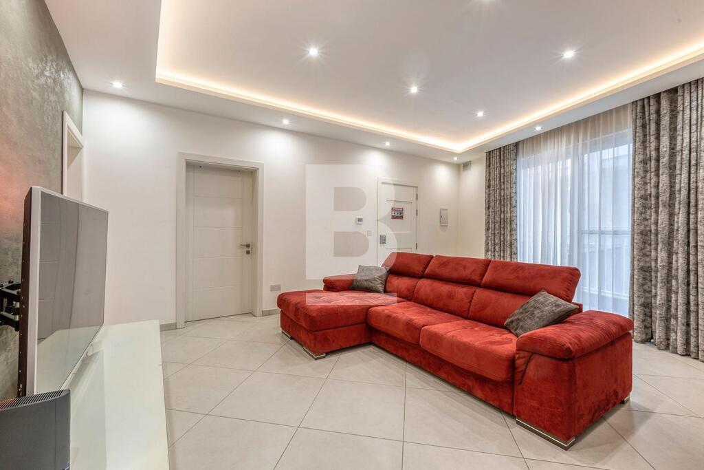 3 bed Apartment for rent - Image 1