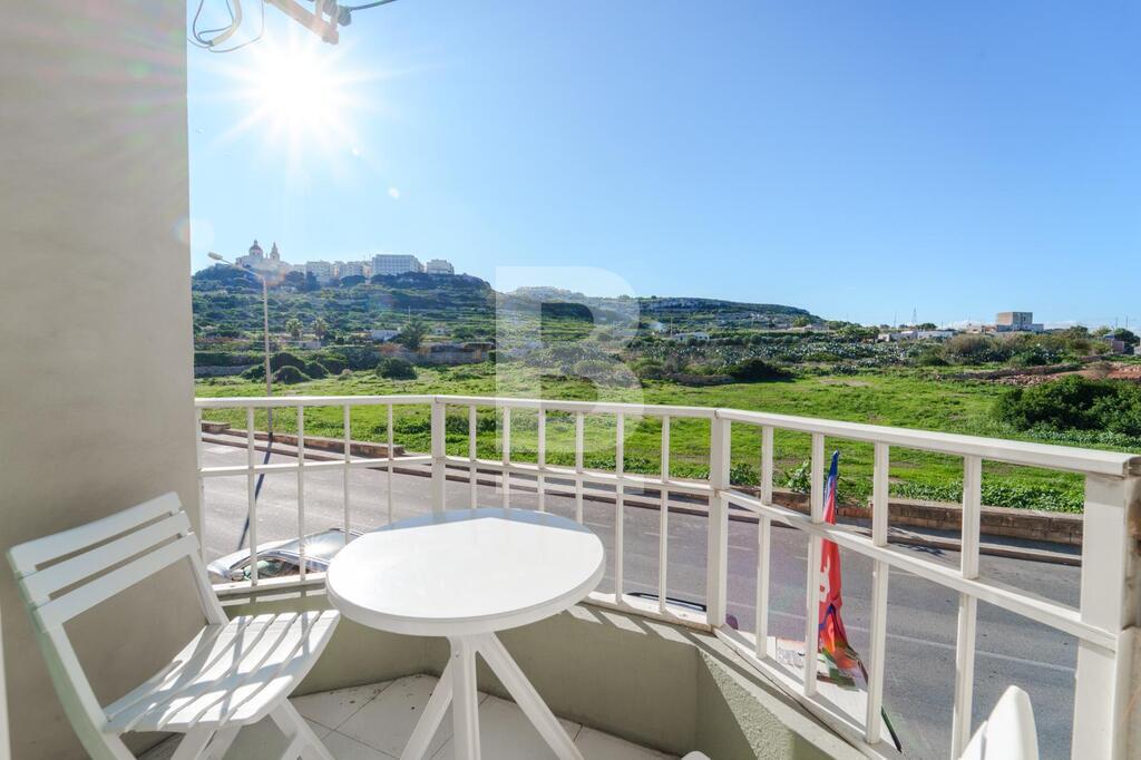 3 bed Apartment for rent - Image 1