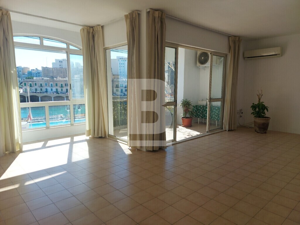 3 bed Apartment for rent - Image 1
