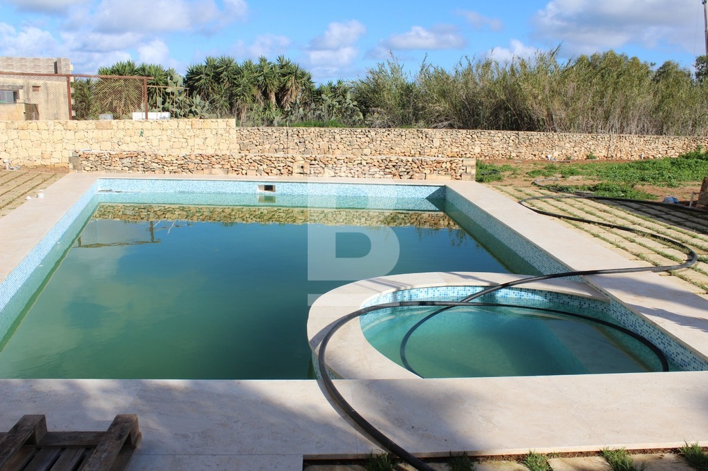 3 bed Apartment for Sale