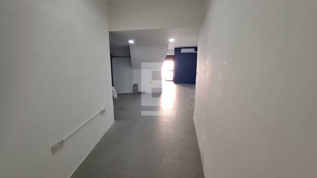 Office for rent - Image 1