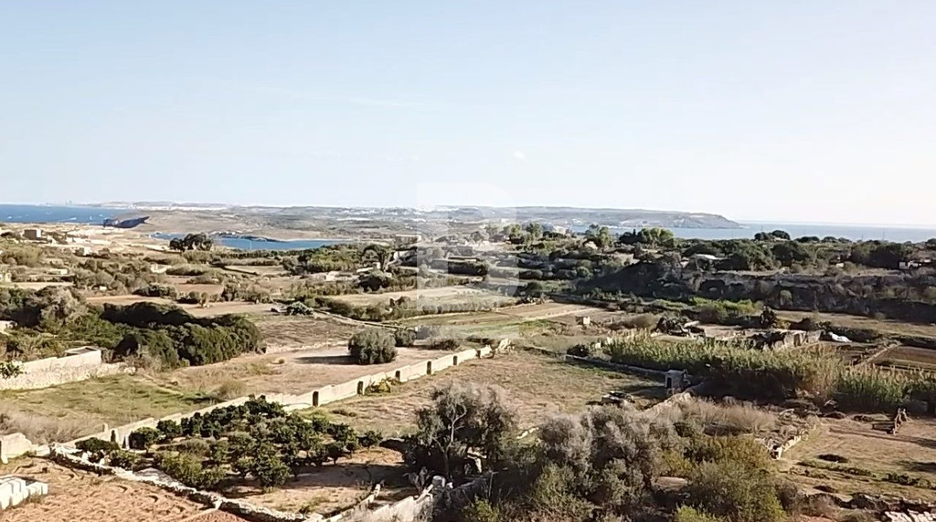 3 bed Apartment for Sale - Image 1