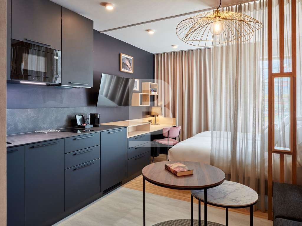 1 bed Apartment for rent - Image 1