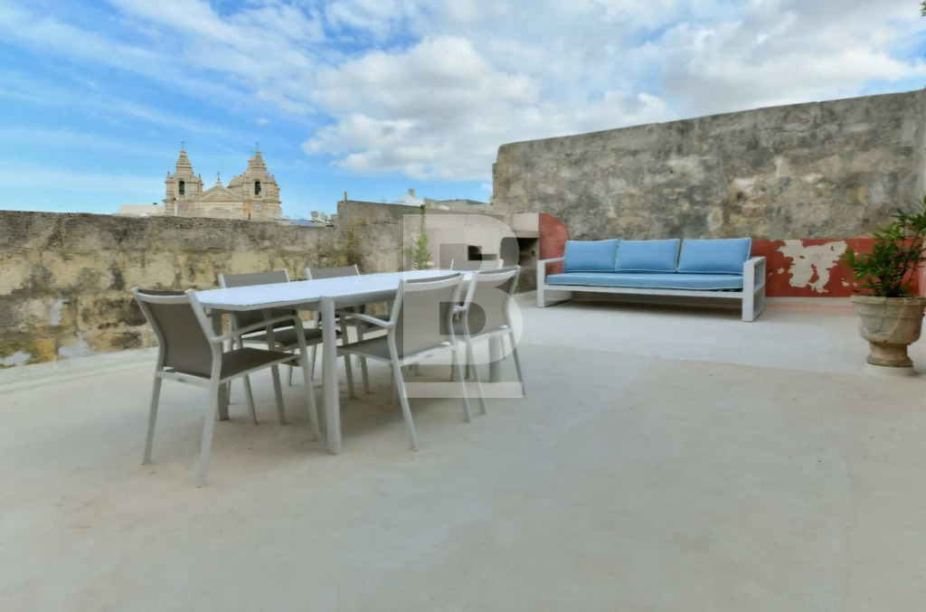 2 bed Houses of Character for rent - Image 1