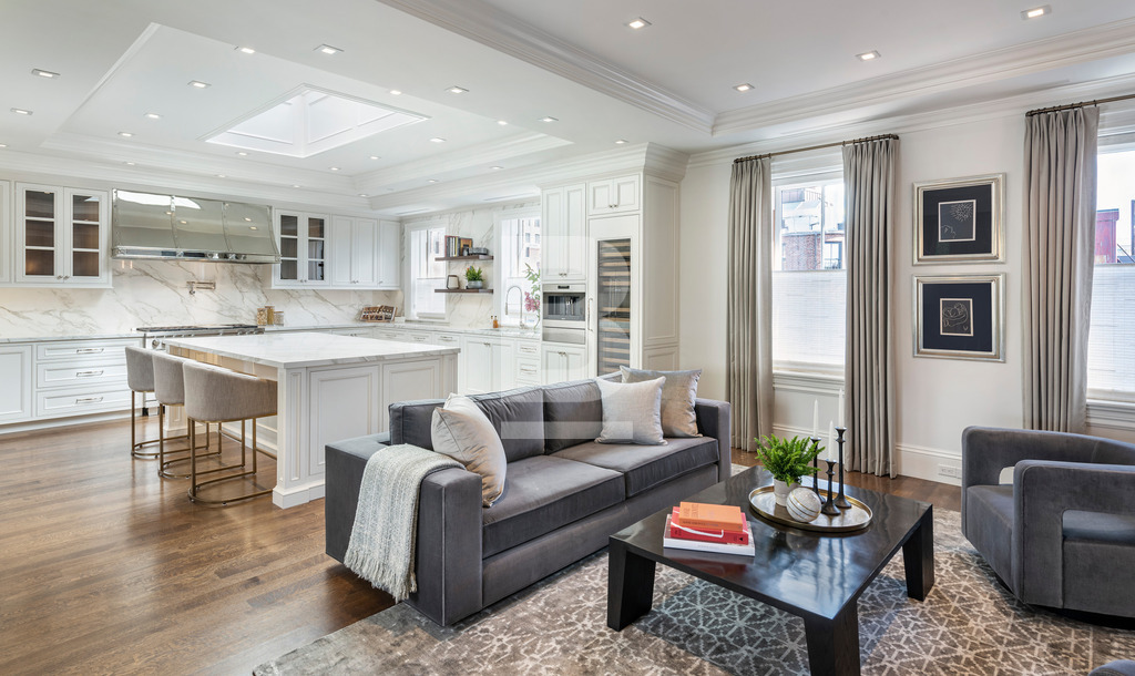 3 bed Apartment for Sale - Image 1