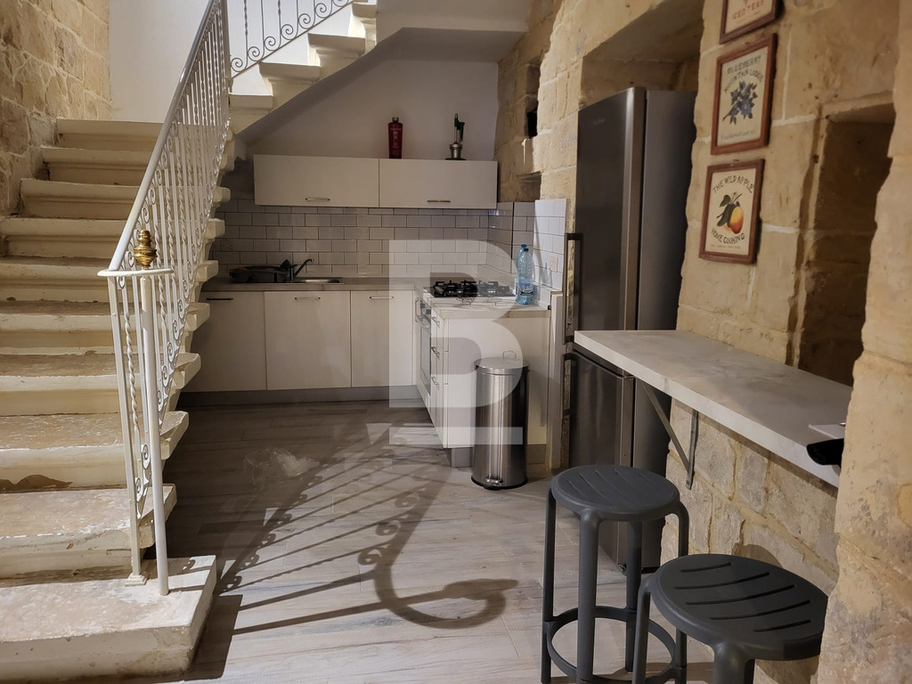 2 bed Houses of Character for rent - Image 1