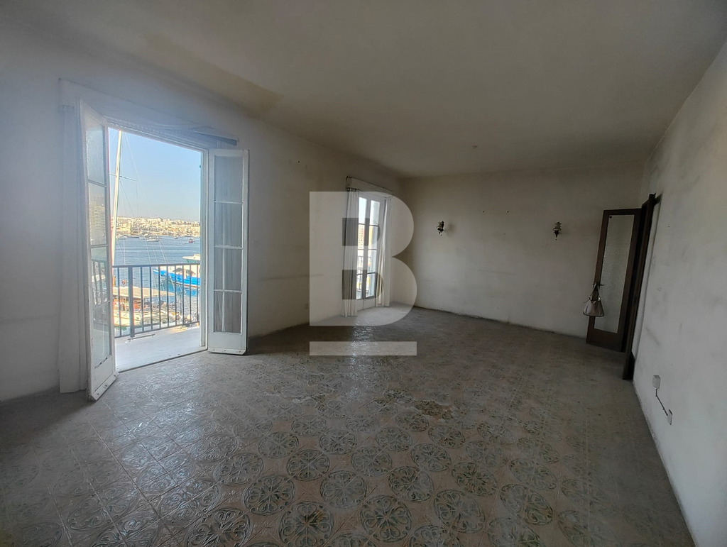 3 bed Apartment for Sale - Image 1