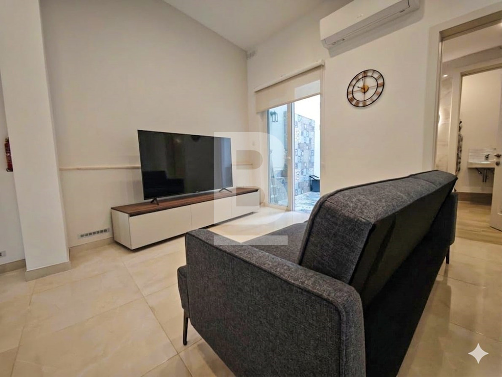 2 bed Maisonette for rent - Image 1