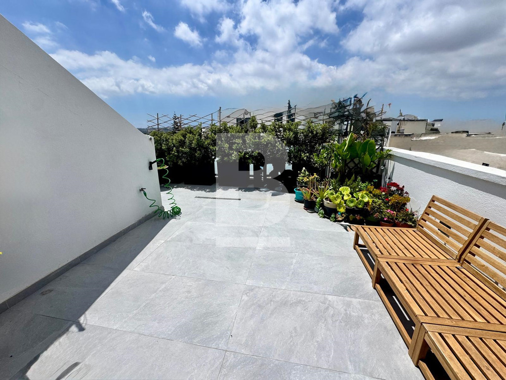 1 bed Penthouse for Sale