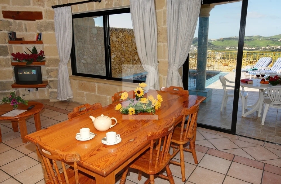 Screenshot_17-9-2025_113634_www.bellavistafarmhousesgozo.com