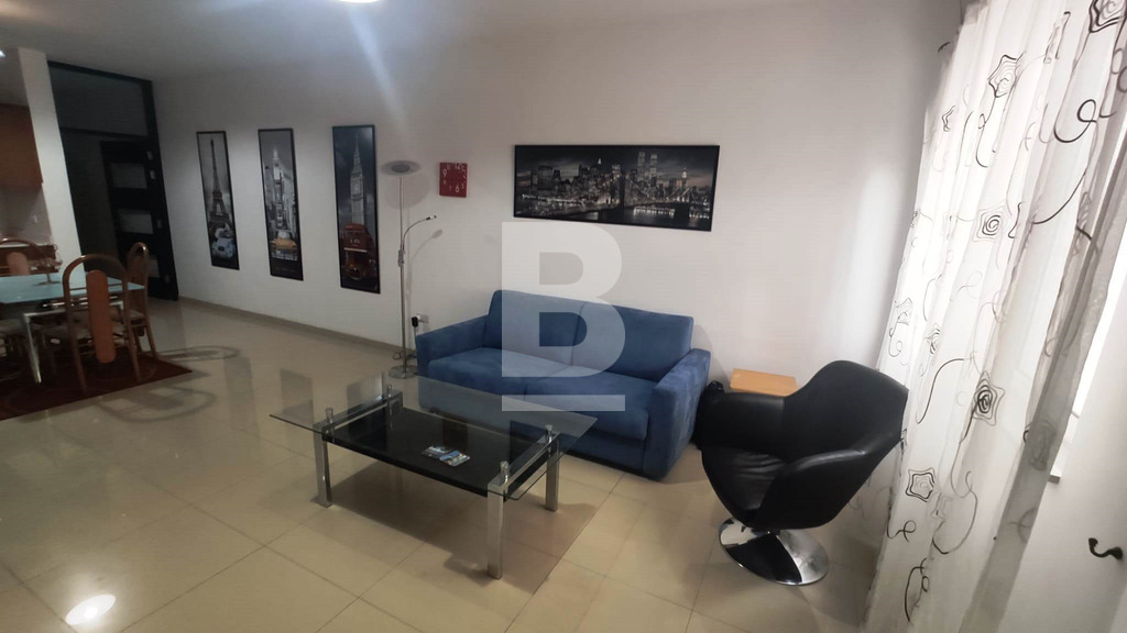 3 bed Maisonette for rent - Image 1